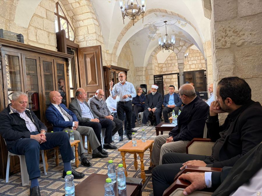 وفد المتابعة يلتقي الهيئات الإسلامية في المسجد الأقصى